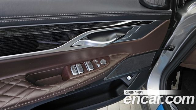 BMW 7-Series 730d xDrive M Sport