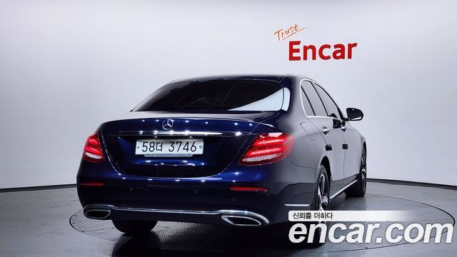 Mercedes-Benz E-Class E220d Exclusive