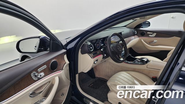 Mercedes-Benz E-Class E220d Exclusive