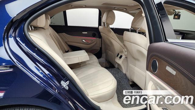 Mercedes-Benz E-Class E220d Exclusive
