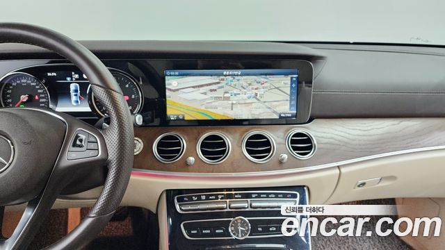 Mercedes-Benz E-Class E220d Exclusive