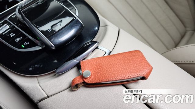 Mercedes-Benz E-Class E220d Exclusive