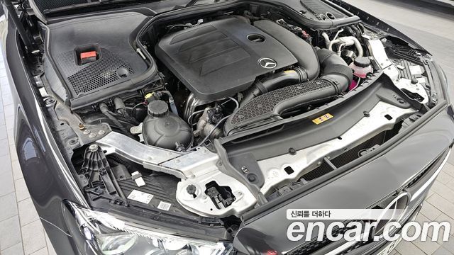 Mercedes-Benz E-Class E350 4MATIC AMG Line