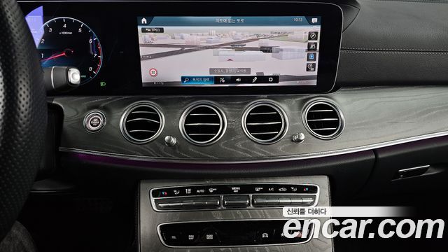 Mercedes-Benz E-Class E350 4MATIC AMG Line
