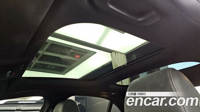 Mercedes-Benz E-Class E350 4MATIC AMG Line
