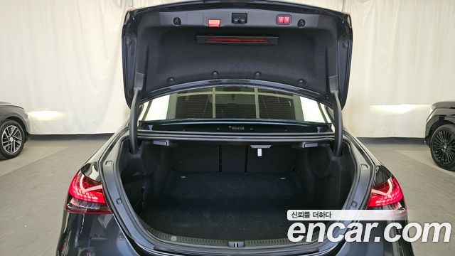 Mercedes-Benz E-Class E350 4MATIC AMG Line