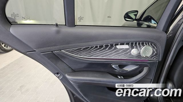 Mercedes-Benz E-Class E350 4MATIC AMG Line