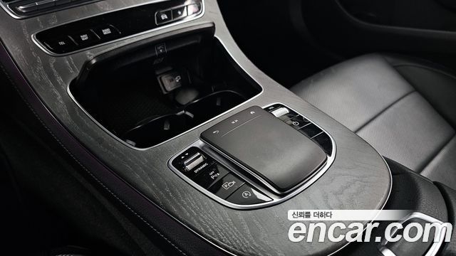 Mercedes-Benz E-Class E350 4MATIC AMG Line