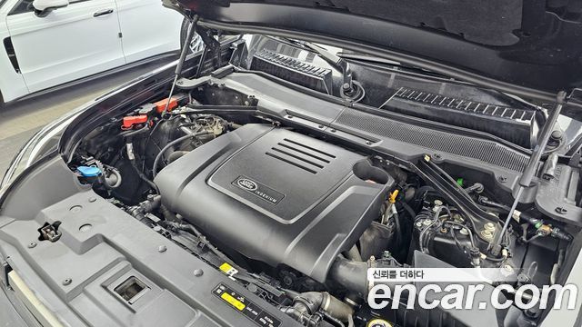 Land Rover Defender 110 P300 X-Dynamic SE