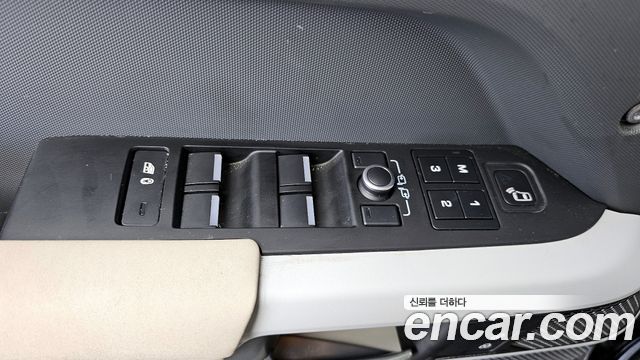 Land Rover Defender 110 P300 X-Dynamic SE