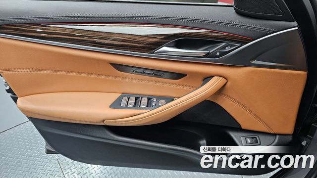 BMW 5-Series 520i M Sport