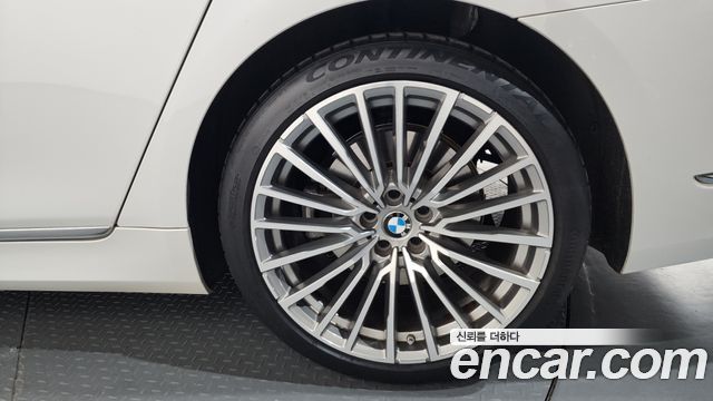 BMW 7-Series 730d xDrive Design Pure Excellence
