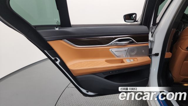 BMW 7-Series 730d xDrive Design Pure Excellence