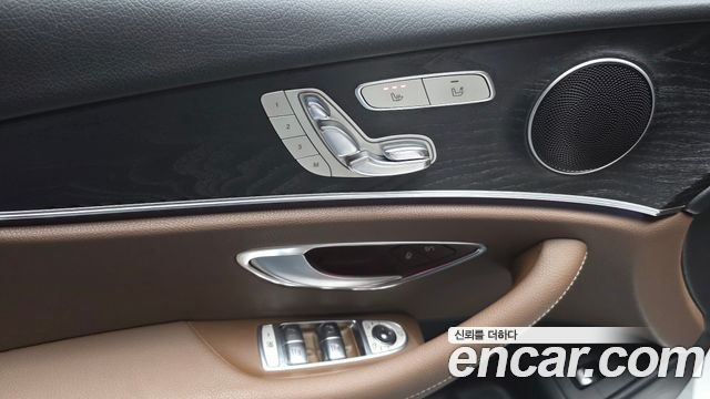 Mercedes-Benz E-Class E220d 4MATIC Avantgarde