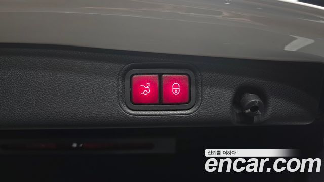 Mercedes-Benz E-Class E220d 4MATIC Avantgarde