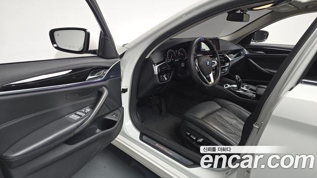 BMW 5-Series 530i Luxury Plus