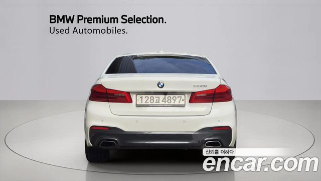 BMW 5-Series 530i M Sport Package Plus