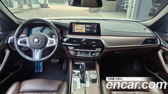 BMW 5-Series 530i M Sport Package Plus
