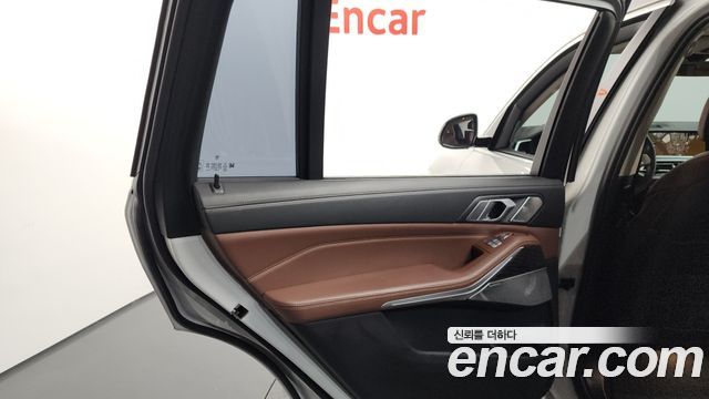 BMW X7 xDrive 40i Design Pure Excellence 7-Seater