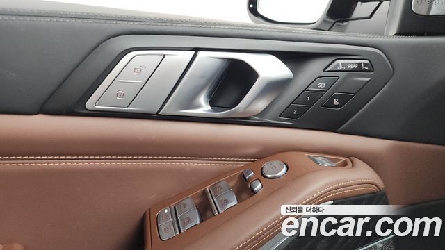 BMW X7 xDrive 40i Design Pure Excellence 7-Seater