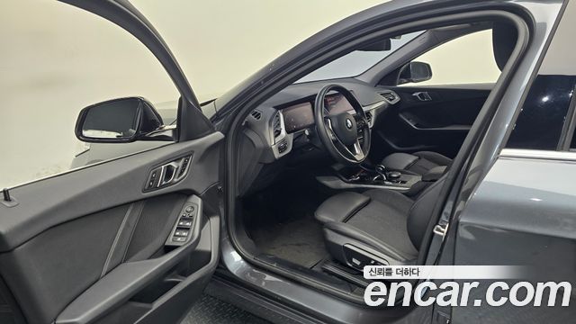 BMW 1-Series 118d Joy