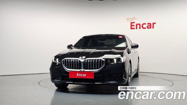 BMW 5-Series 520i