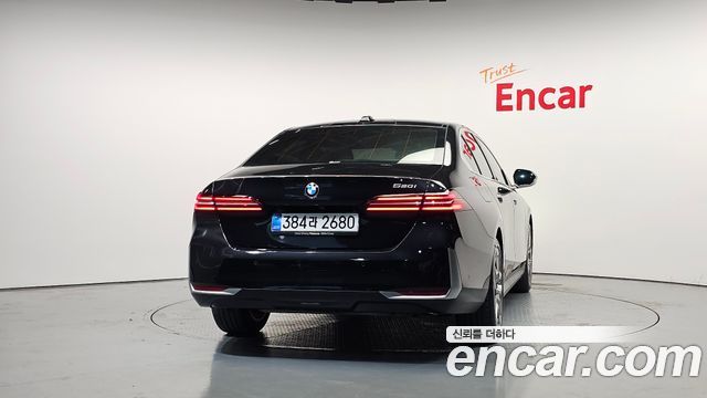 BMW 5-Series 520i