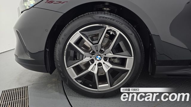 BMW 5-Series 520i