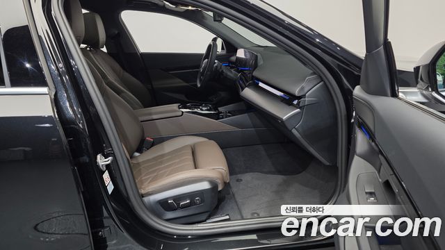 BMW 5-Series 520i