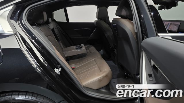 BMW 5-Series 520i