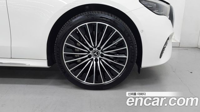 Mercedes-Benz E-Class E450 4MATIC Exclusive
