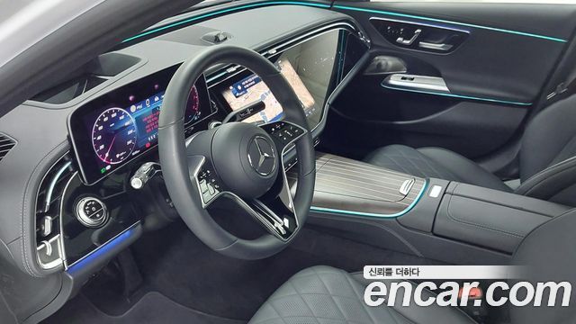 Mercedes-Benz E-Class E450 4MATIC Exclusive