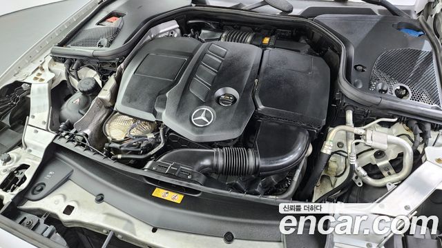 Mercedes-Benz E-Class E220d Exclusive