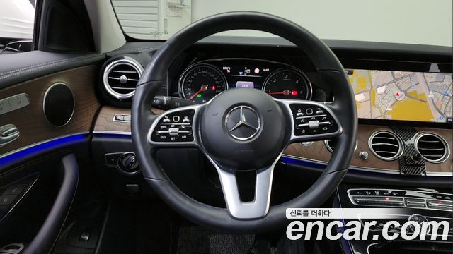 Mercedes-Benz E-Class E220d Exclusive