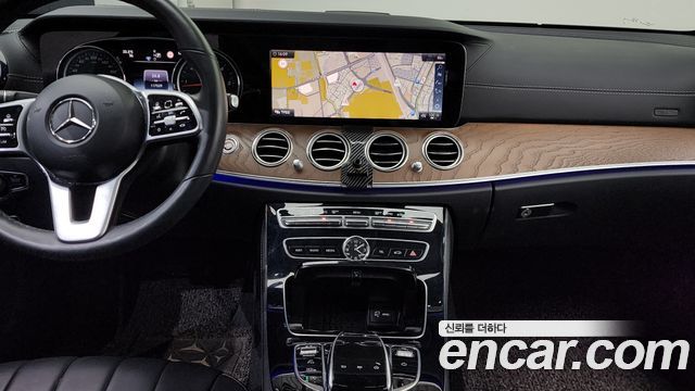 Mercedes-Benz E-Class E220d Exclusive