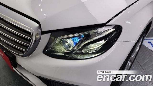 Mercedes-Benz E-Class E220d Exclusive