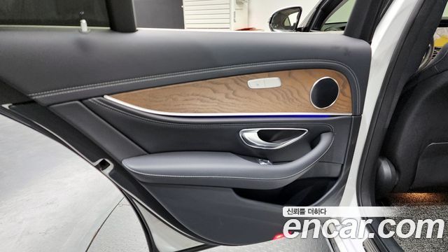 Mercedes-Benz E-Class E220d Exclusive