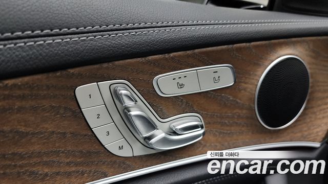Mercedes-Benz E-Class E220d Exclusive