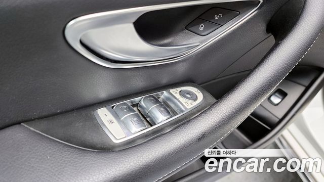 Mercedes-Benz E-Class E220d Exclusive