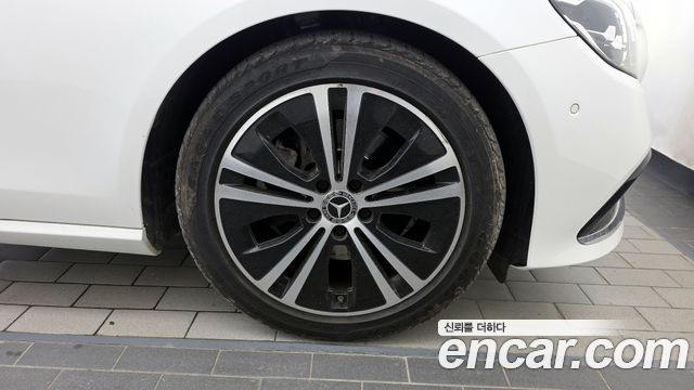 Mercedes-Benz E-Class E250 Avantgarde