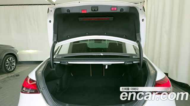 Mercedes-Benz E-Class E250 Avantgarde