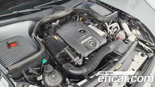 Mercedes-Benz GLC-Class GLC300e 4MATIC Coupe