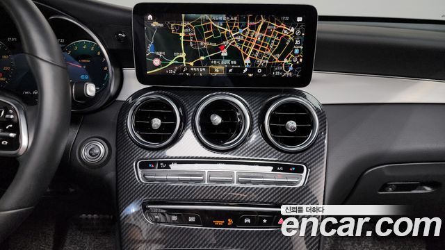 Mercedes-Benz GLC-Class GLC300e 4MATIC Coupe