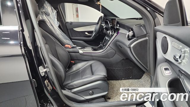 Mercedes-Benz GLC-Class GLC300e 4MATIC Coupe