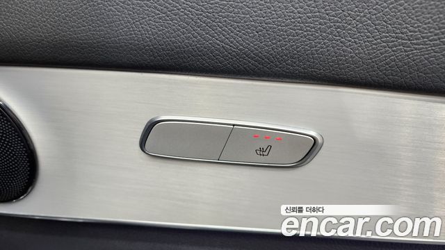 Mercedes-Benz GLC-Class GLC300e 4MATIC Coupe