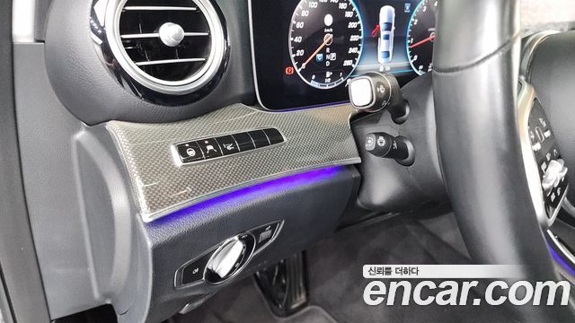 Mercedes-Benz E-Class E300 4MATIC AMG Line