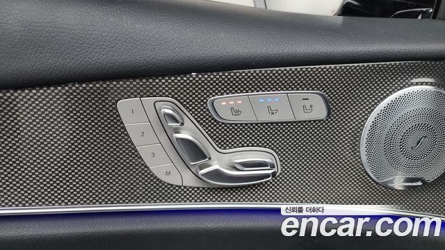 Mercedes-Benz E-Class E300 4MATIC AMG Line