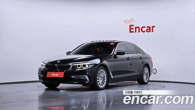 BMW 5-Series 520i Luxury