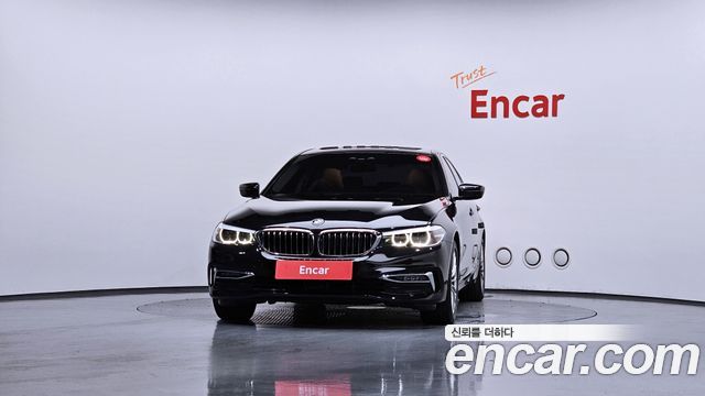 BMW 5-Series 520i Luxury
