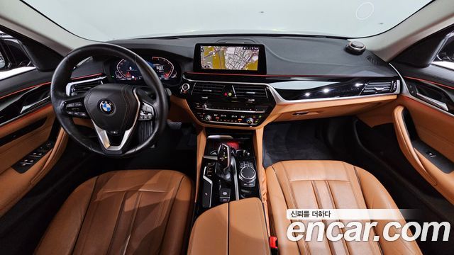 BMW 5-Series 520i Luxury
